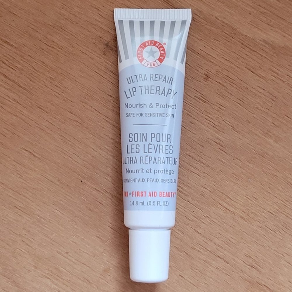 First Aid Beauty Set w/Fun Motif Zip Top Bag - Picture 14 of 15